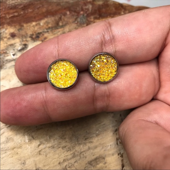 ❤️SOLD❤️ Stainless Steel Round Druzy Earrings - Picture 9 of 10